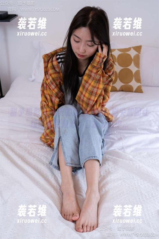 甜予摄影-小桃 甜予摄影 - 小桃的肉丝图集:脚尖加固让饭吃得更放心,口水溜达中...
