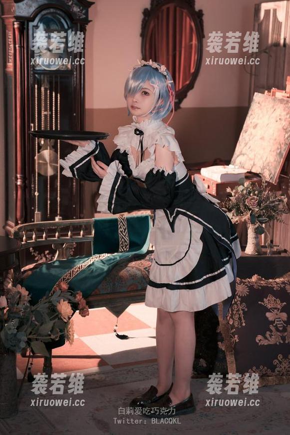 白莉爱吃巧克力 白莉爱吃巧克力的打工女仆作品:一部满是“搬砖”心酸的小姐姐传记