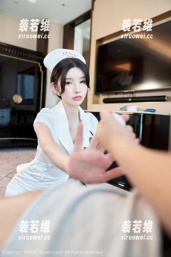 秀人网 - Baileys香儿的裸足图集：谁说脚不能养眼？