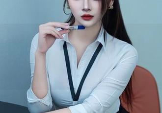 秀人网 – 会飞的小虎牙的瑜伽全集：这是我第一次把“弯腰”跟你说的这么婉转！下载试试看？