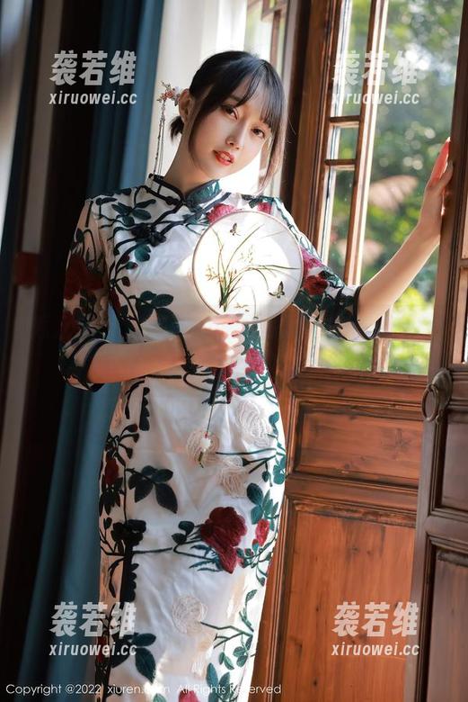 秀人网 - 安然儿的内衣写真，越看越想翻篇儿，好像掉进了抽屉里？