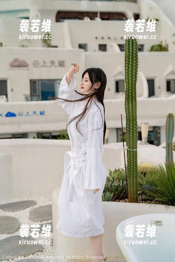 秀人网 - 一套两种风格，杨紫嫣Cynthia你确定只是一组美图吗？
