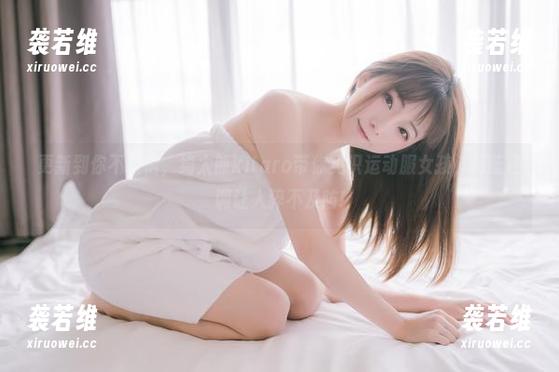 更新到你不敢信，绮太郎kitaro带你见识运动服女孩，深蓝色调让人猝不及防!