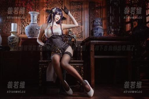 没想到翎柒菜菜的黑枪呆会有免费套图，这样下去我都想收藏了。