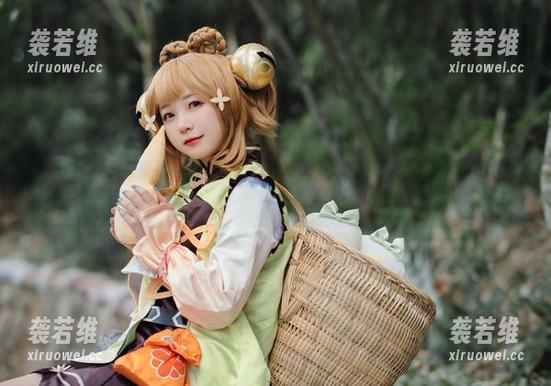 花铃Hana 图册外的花铃Hana:其实她在这个旅途中就只是想吃好吃的。
