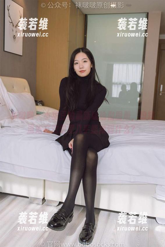 袜啵啵 - 小甜豆的最新版瑜伽图册，想知道她在这组里几乎能做到什么？