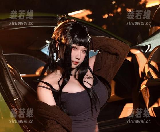 最新来的贞子蜜桃碧蓝航线柴郡泳装图片，我的眼睛快要被迷死了！