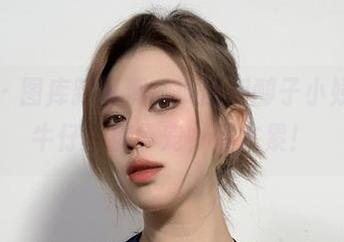 微密圈 – 图库新风潮，试图和醇子小姨的三角牛仔短裤争宠，伐木累！