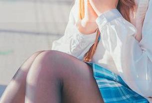 观看“雪琪SAMA的女仆水下版”，我竟然开始懷疑自己是在看沉浸式的潜水剧！