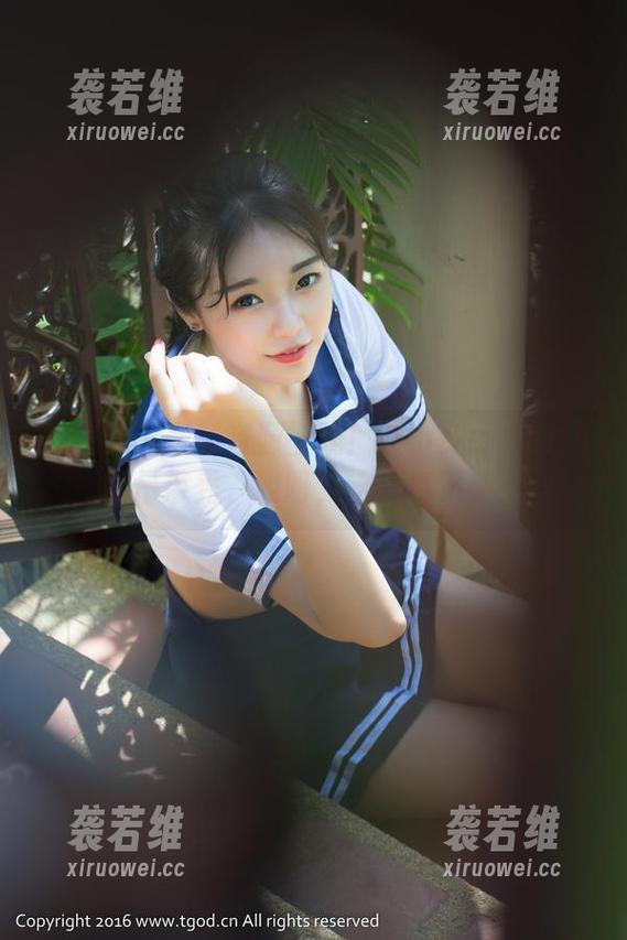 青豆客-歆小兔chobits 青豆客 - 最新资源上线!歆小兔chobits的吊带秀,哎呀,这腿真不赖。