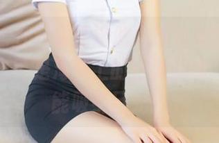 青豆客 – 在线看王婉悠，连衣裙图集让我误以为自己是海滩上的沙滩排球，蹦着都能吸引目光！