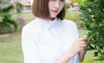 魅妍社 – 高清图库里的刘奕宁Lynn，校服或许还有其他含义吧！